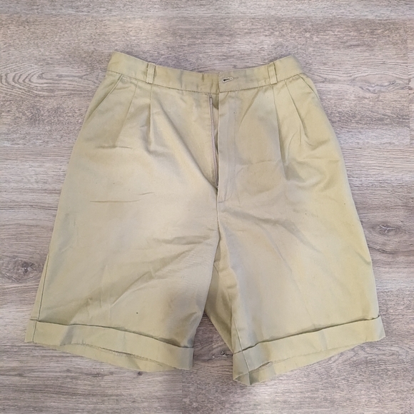 Vintage pleated shorts. - Picture 1 of 2
